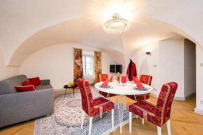 Old Royal Post Hotel