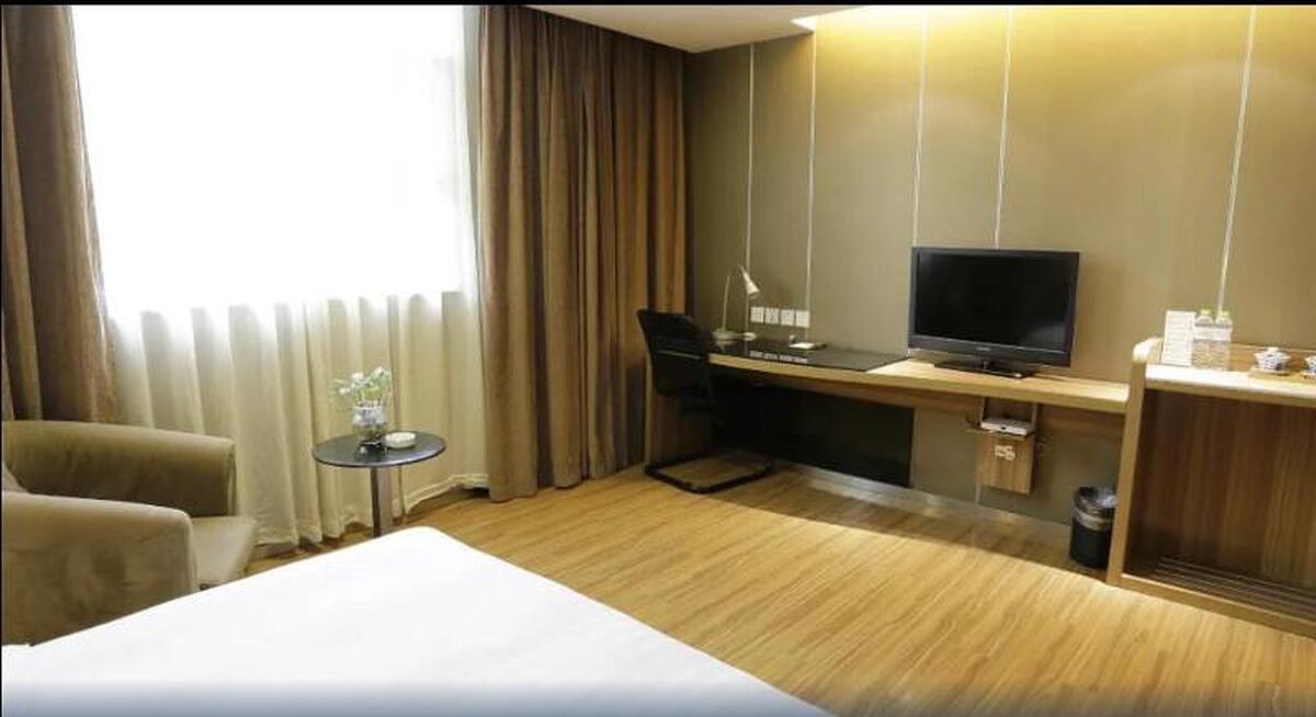 MINSHAN ANYI HOTEL (DUJIANGYAN)