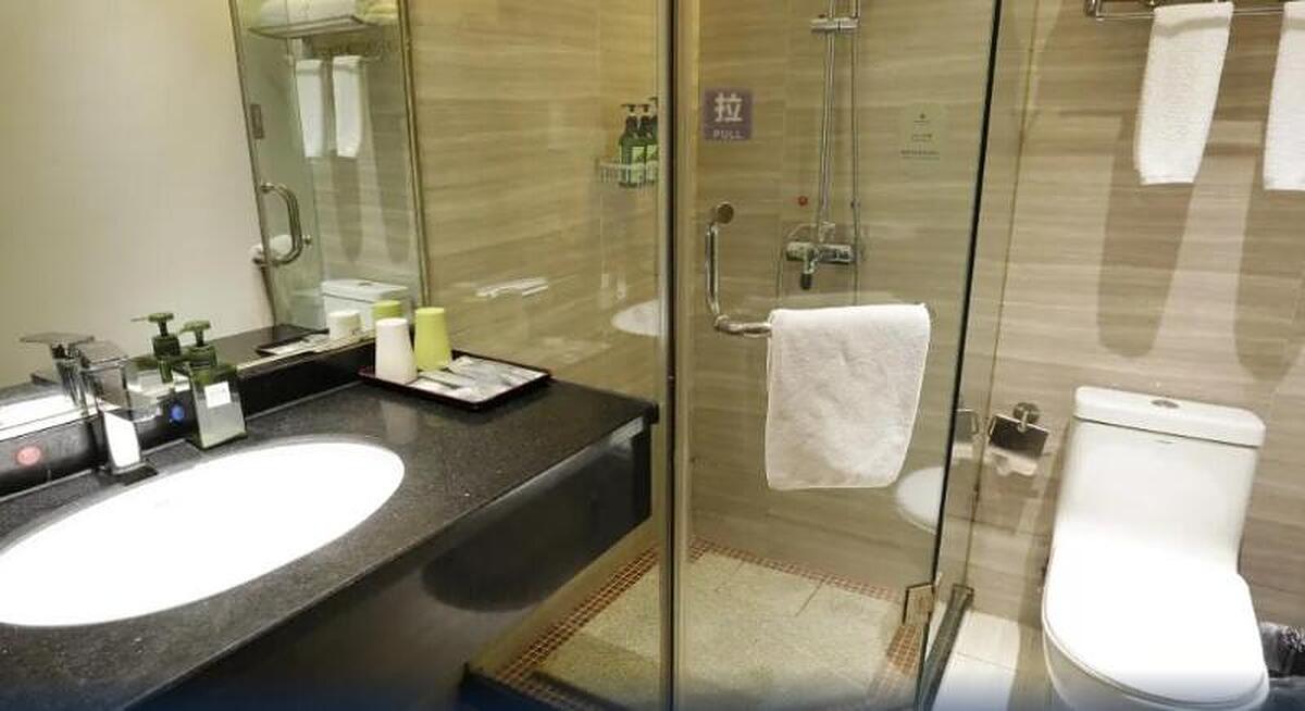 MINSHAN ANYI HOTEL (DUJIANGYAN)