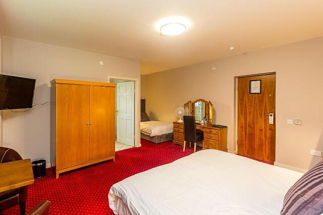 Airport View Hotel Secret Spa