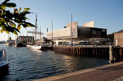 Atlantic Hotel Sail City