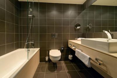 Atlantic Hotel Sail City