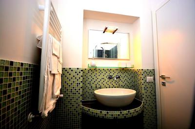 Cento Passi Dal Vaticano