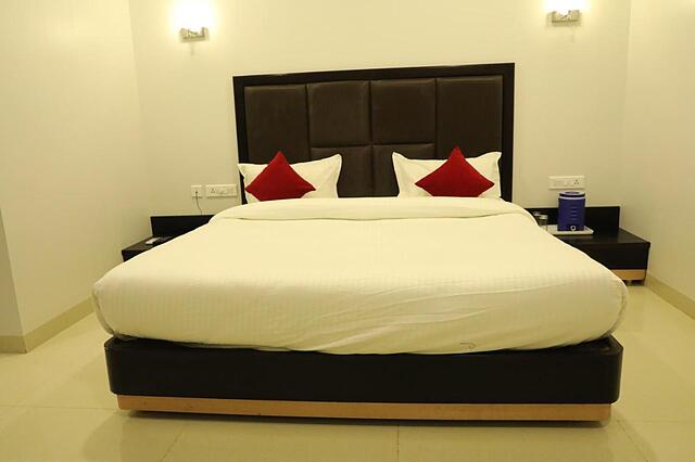 Chandra Grand
