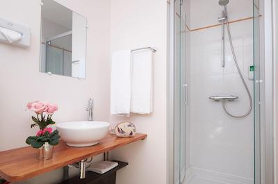 The Originals Boutique, La Villa Ouest & Spa