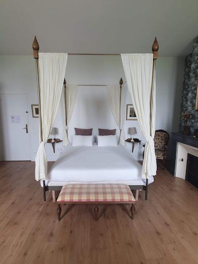 Cha Teau Fleur De Roques