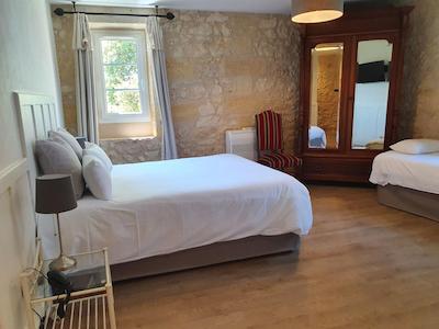 Cha Teau Fleur De Roques