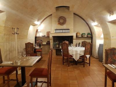 Cha Teau Fleur De Roques