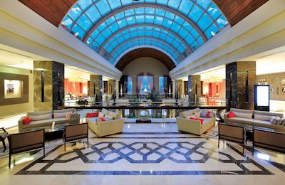 رادیسون بلو ریزورت اند اسپا چشمه