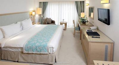 رادیسون بلو ریزورت اند اسپا چشمه