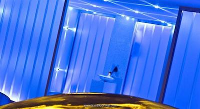 رادیسون بلو ریزورت اند اسپا چشمه