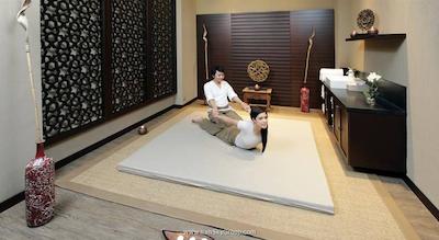 رادیسون بلو ریزورت اند اسپا چشمه