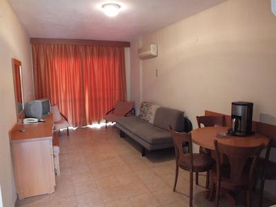 تونتاس فامیلی سوئیتس کوش آداسی