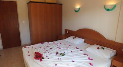 تونتاس فامیلی سوئیتس کوش آداسی