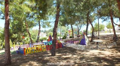 تونتاس فامیلی سوئیتس کوش آداسی