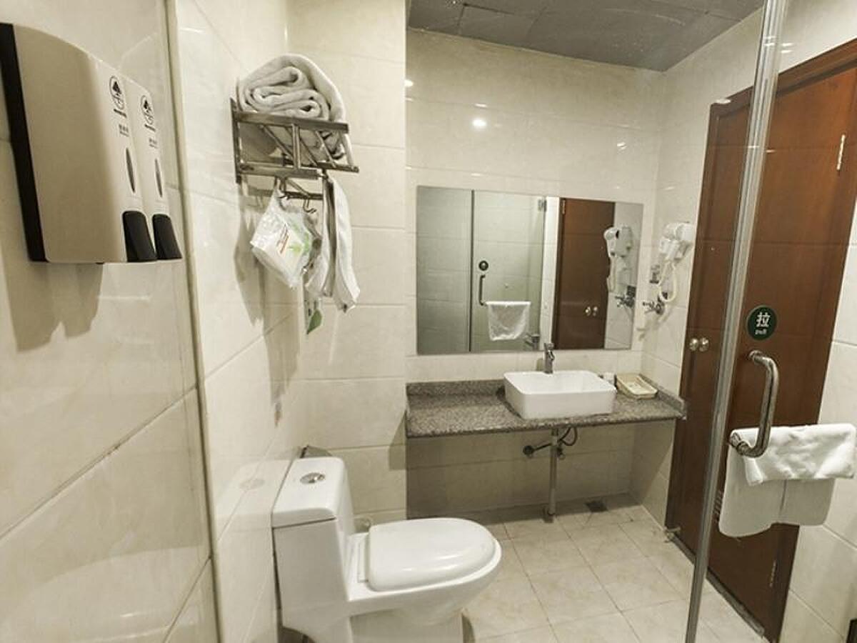 GREENTREE INN SHANDONG LINYI YISHUI COUNTY ANGEL G