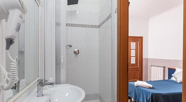 Ora Guesthouse