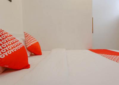 OYO 1376 Kina Family Residence