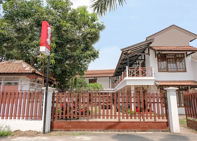 OYO 1376 Kina Family Residence