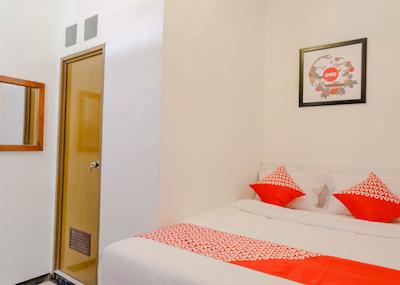 OYO 1376 Kina Family Residence