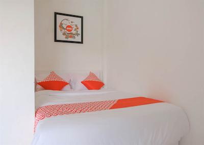 OYO 1376 Kina Family Residence