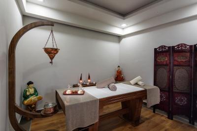 دابل تری بای هیلتون کوش آداسی