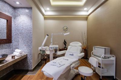 دابل تری بای هیلتون کوش آداسی