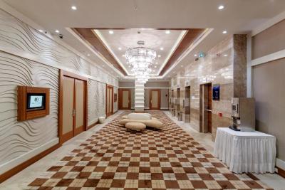 دابل تری بای هیلتون کوش آداسی