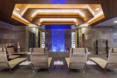 دابل تری بای هیلتون کوش آداسی