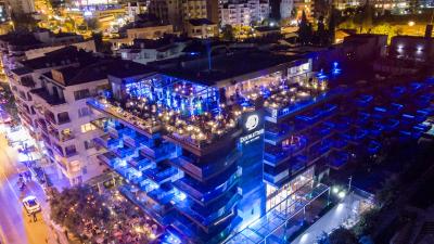 دابل تری بای هیلتون کوش آداسی