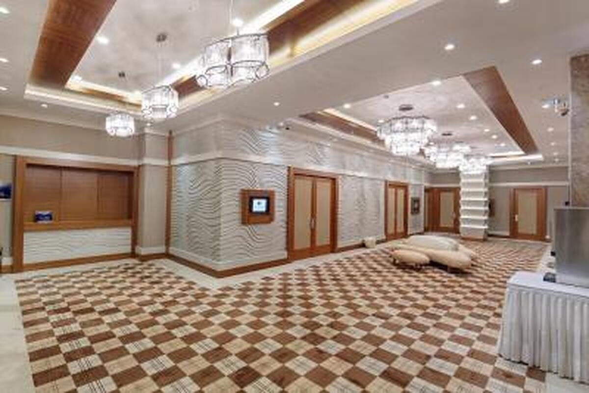 دابل تری بای هیلتون کوش آداسی