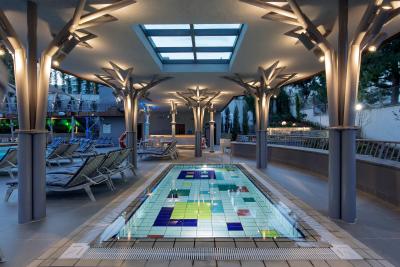 دابل تری بای هیلتون کوش آداسی