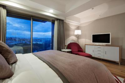 دابل تری بای هیلتون کوش آداسی