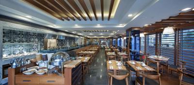 دابل تری بای هیلتون کوش آداسی