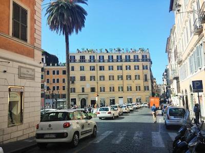 PIAZZA DI SPAGNA SUITE DE CHARME