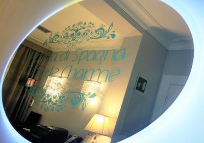 PIAZZA DI SPAGNA SUITE DE CHARME