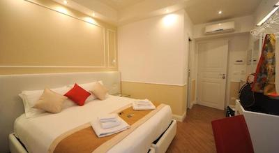 PIAZZA DI SPAGNA SUITE DE CHARME