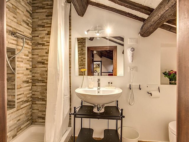 PICCOLO TREVI SUITES