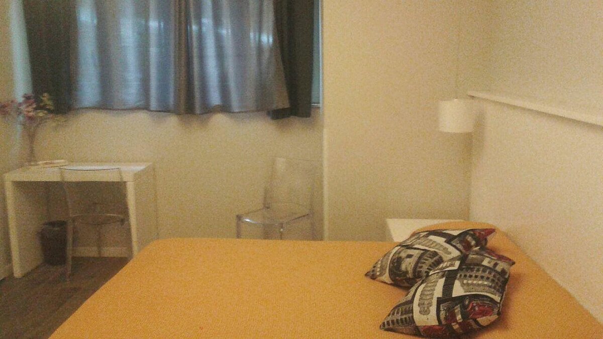 Dea Roma Inn