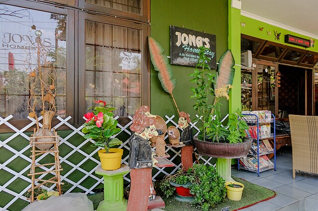 Jonas Homestay