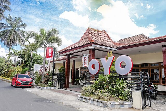 OYO 1036 Hotel Palem 1