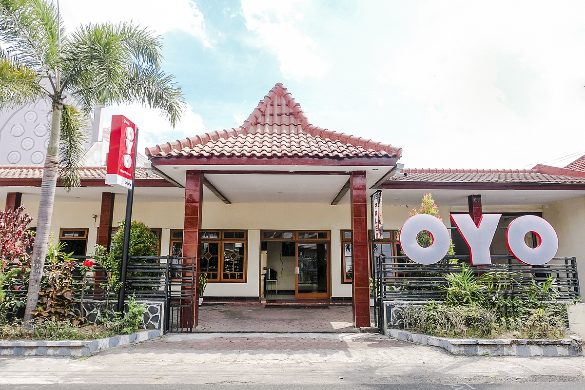 OYO 1036 Hotel Palem 1