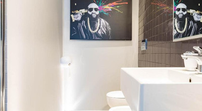 Iart Guesthouse