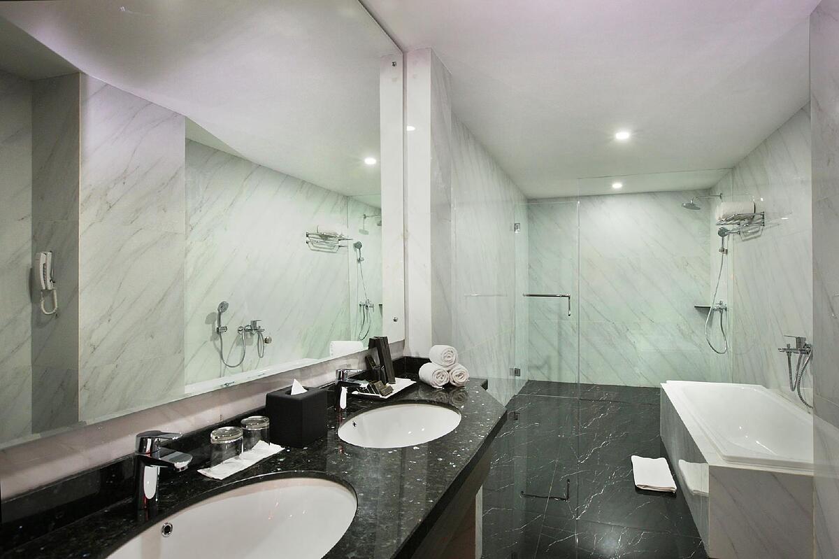 Pyramid Suites Banjarmasin