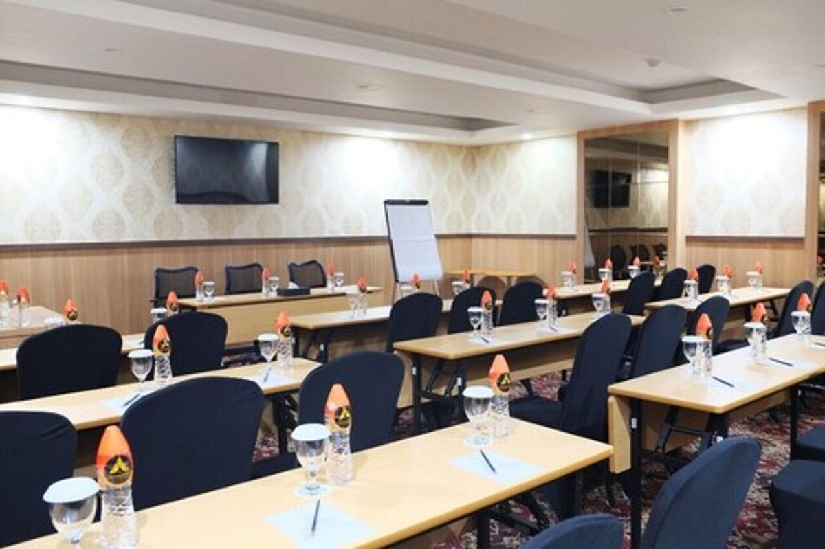 Pyramid Suites Banjarmasin
