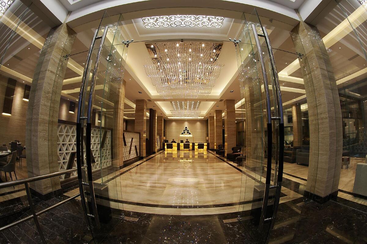 Pyramid Suites Banjarmasin