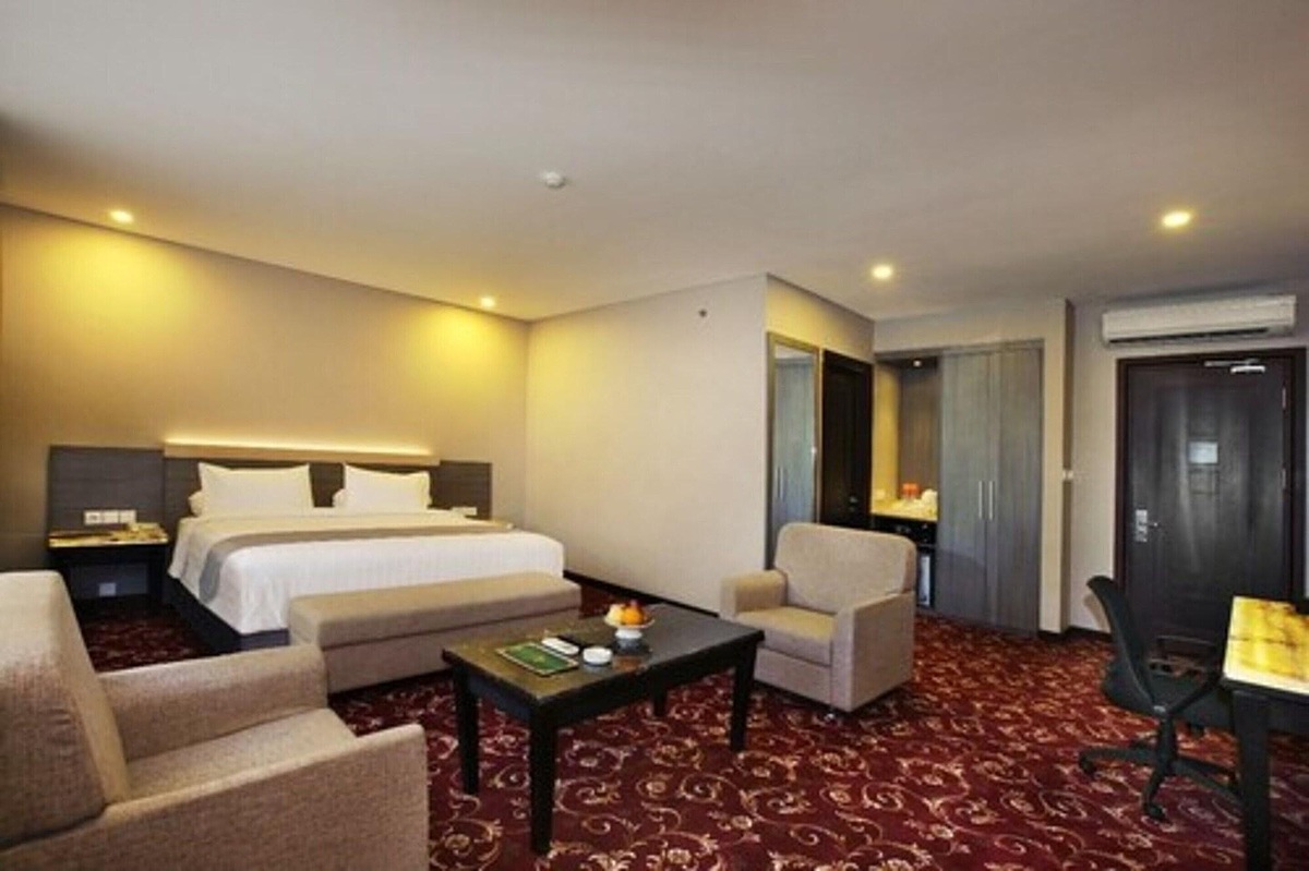 Pyramid Suites Banjarmasin