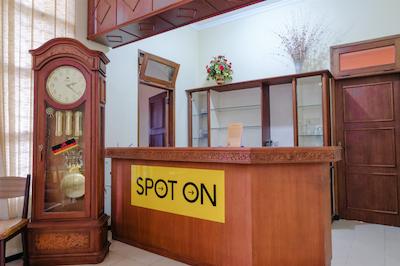 Spot On 1767 Villa Anggur Panderman