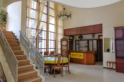 Spot On 1767 Villa Anggur Panderman