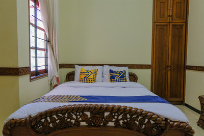 Spot On 1767 Villa Anggur Panderman